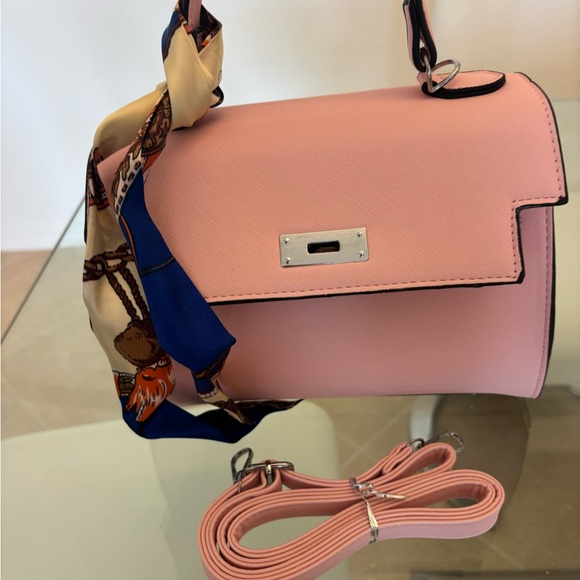 Elegant Pink Handbag With Crossbody ❤️❤️ - Picture 4 of 5